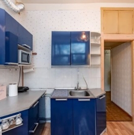 Продажа 2-комн квартиры на вторичном рынке ул Ленсовета,  д. 17