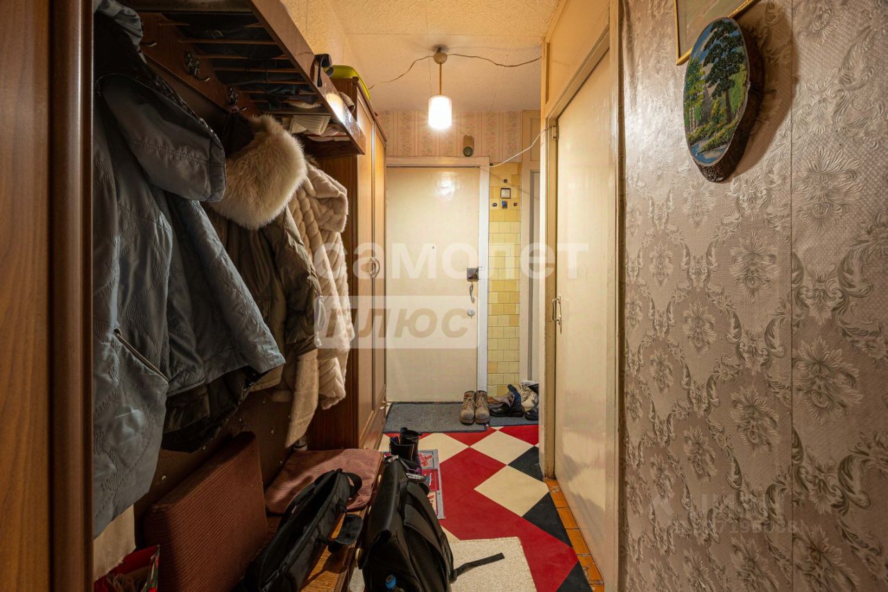 Продажа 2-комн квартиры на вторичном рынке Подольск, Октябрьский проспект, 5