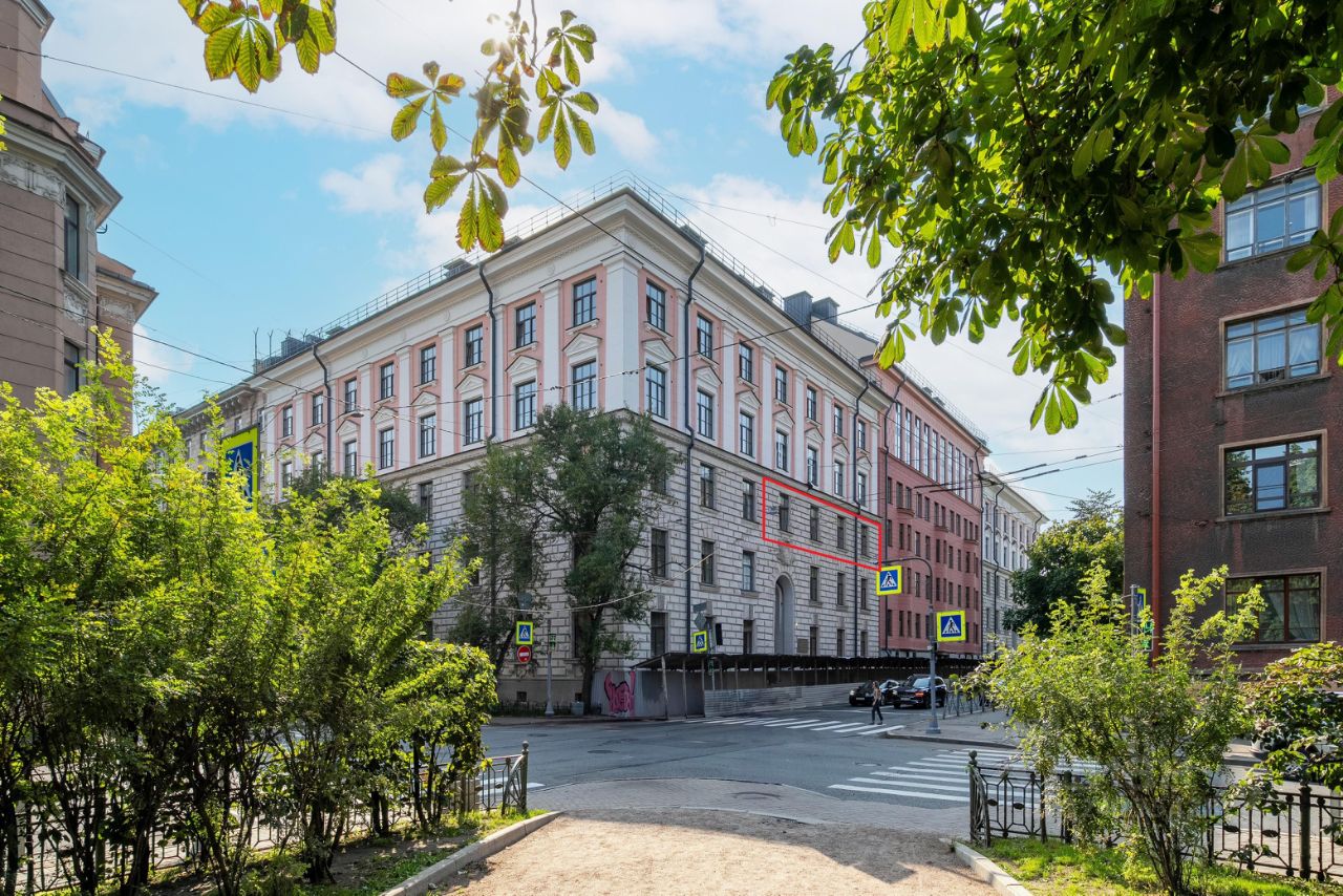 Продажа 3-комн квартиры на вторичном рынке проспект Малый Петроградской стороны, 79-81-83