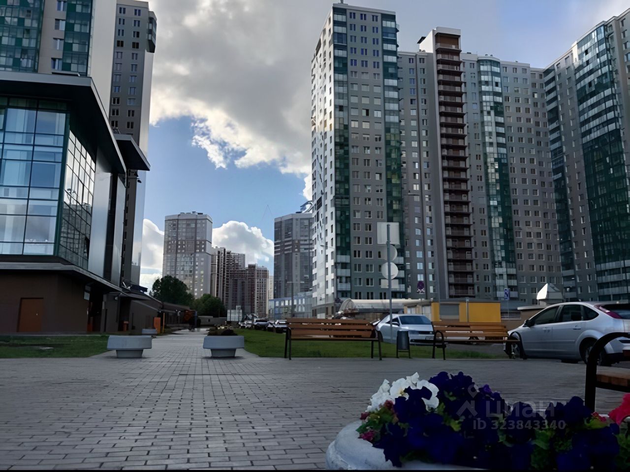 Продажа 2-комн квартиры на вторичном рынке Красногорск, бульвар Космонавтов, 12