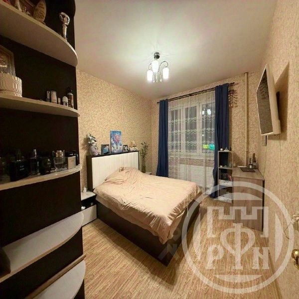 Продажа 4-комн квартиры на вторичном рынке Богатырский проспект, 52к1