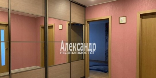 3-комн квартира Коллонтай ул,  д. 5/1