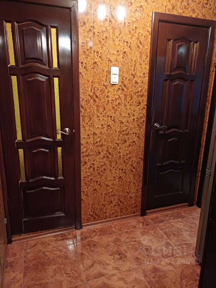 Продажа 2-комн квартиры на вторичном рынке Серпухов, улица Войкова,  д. 34а