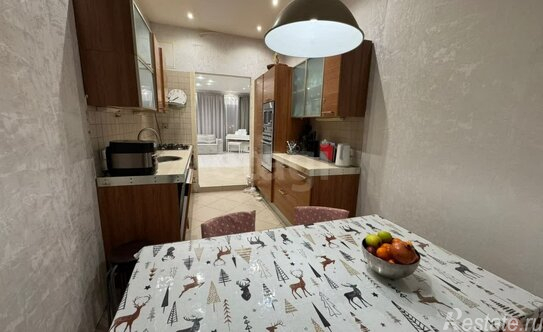 Продажа 4-комн квартиры на вторичном рынке Благовещенский переулок,  д. 5