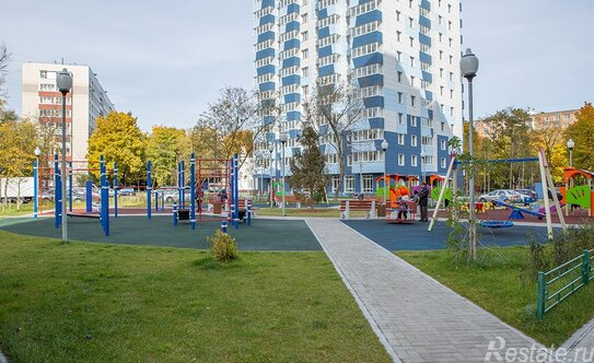 Продажа 3-комн квартиры на вторичном рынке ул Судостроительная,  д. 17