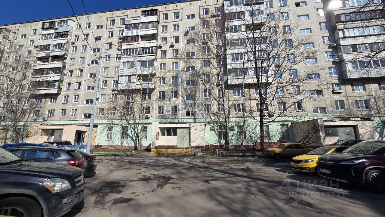 Продажа 2-комн квартиры на вторичном рынке Душинская улица, 18К1