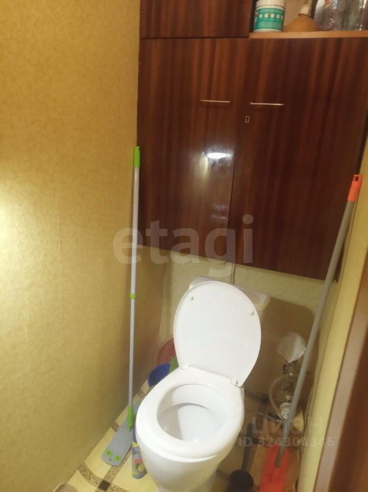 Продажа 2-комн квартиры на вторичном рынке Заневский проспект, 20