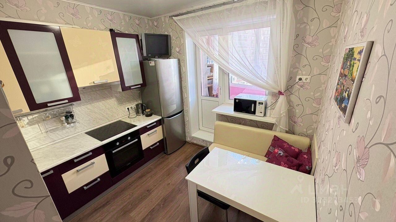 Продажа 1-комн квартиры на вторичном рынке Лобня, улица Борисова, 18