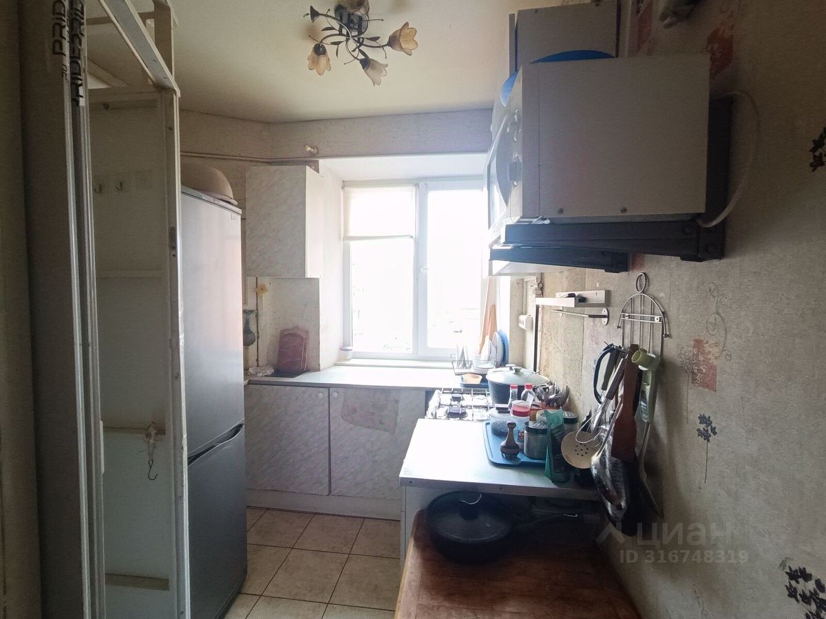 Продажа 3-комн квартиры на вторичном рынке улица Ткачей, 46