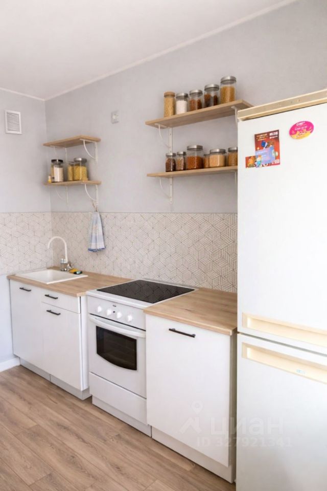 Продажа 1-комн квартиры на вторичном рынке Одинцово, улица Чикина, 3