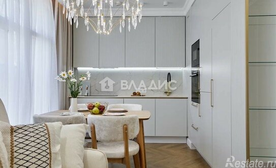 Продажа 3-комн квартиры на вторичном рынке Лисичанская улица,  д. 15 с1