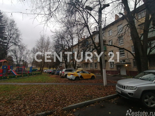 Продажа 2-комн квартиры на вторичном рынке Химки, Первомайская ул,  д. 28