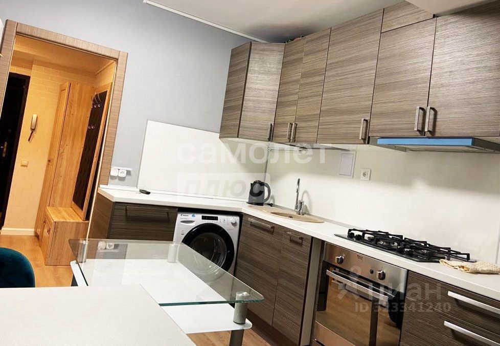 Продажа 1-комн квартиры на вторичном рынке Славянский бульвар, 15