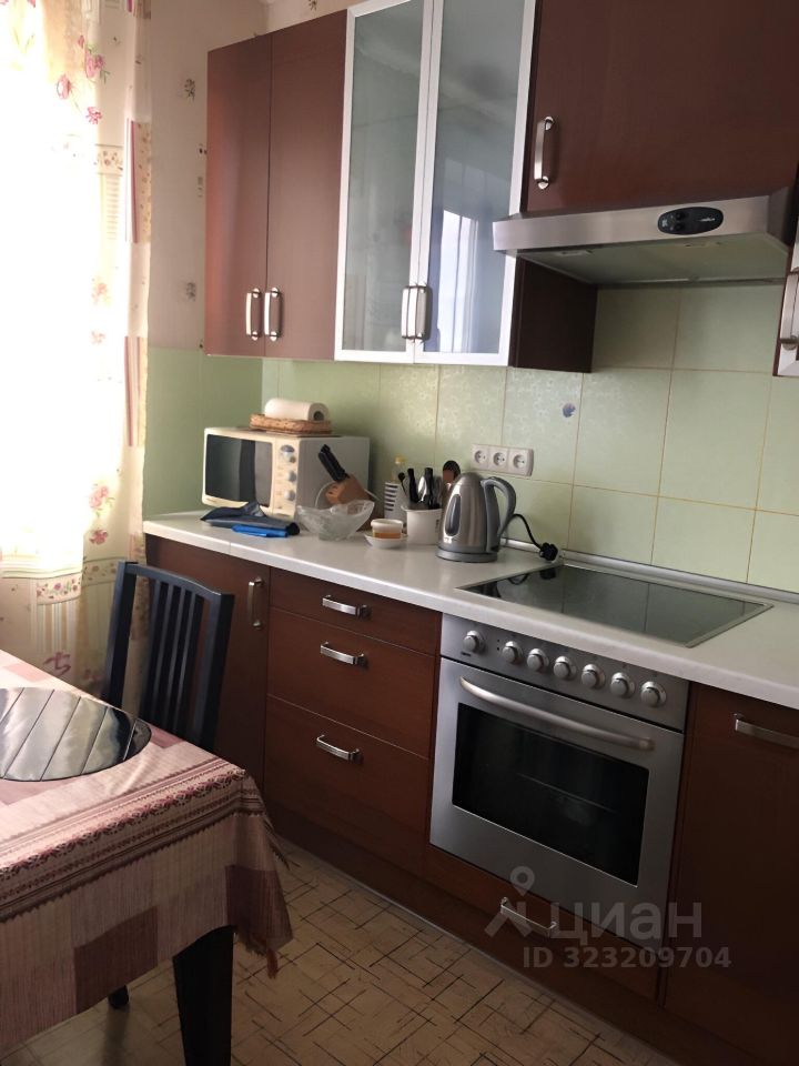 Аренда 2-комн квартиры на вторичном рынке Литовский бульвар, 18