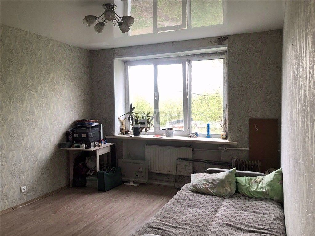 Продажа 1-комн квартиры на вторичном рынке пос. Спартак, 15