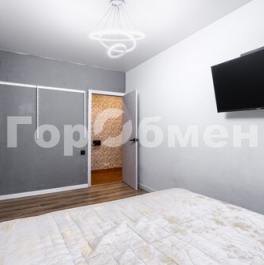 Продажа 3-комн квартиры на вторичном рынке Винницкая улица,  д. 9