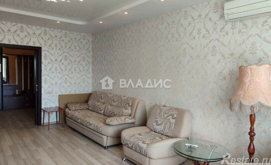 Продажа 1-комн квартиры на вторичном рынке Лобня, ул Авиационная,  д. 10А