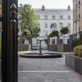 Продажа 4-комн квартиры на вторичном рынке 20-я линия,  д. 3