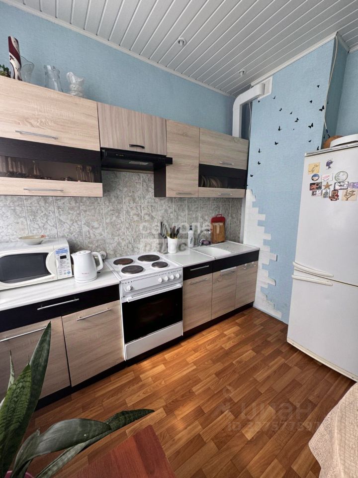 Продажа 3-комн квартиры на вторичном рынке Нахабино пгт, улица Новая, 1