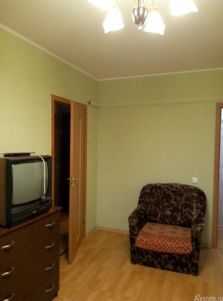 Аренда 1-комн квартиры на вторичном рынке Красное Село, ул. Театральная,  д. 7