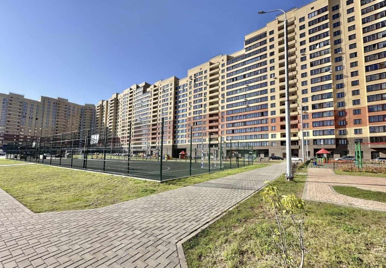 Продажа 1-комн квартиры на вторичном рынке Центральный мкр, улица Кирова, 17к1