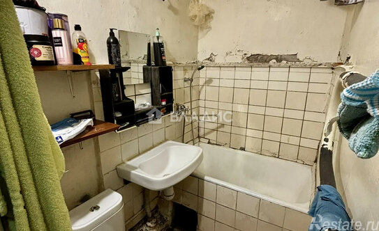 Продажа 1-комн квартиры на вторичном рынке улица Юных Ленинцев,  д. 119