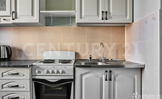 Продажа 2-комн квартиры на вторичном рынке Стрельнинское (Торики) ш,  д. 6,  к. 1