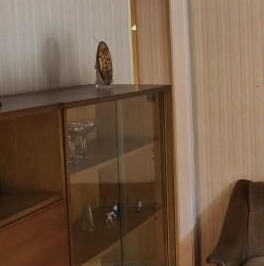 Продажа 3-комн квартиры на вторичном рынке Ломоносов, Александровская улица, 36а Продажа 3-комн квартиры на вторичном рынке Ломоносов, Александровская улица, 36а