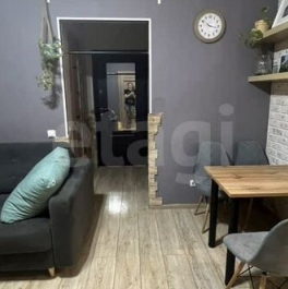 Продажа 2-комн квартиры на вторичном рынке Жерновская 6-я ул,  д. 17