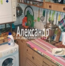Продажа 3-комн квартиры на вторичном рынке Казанская улица,  д. 4