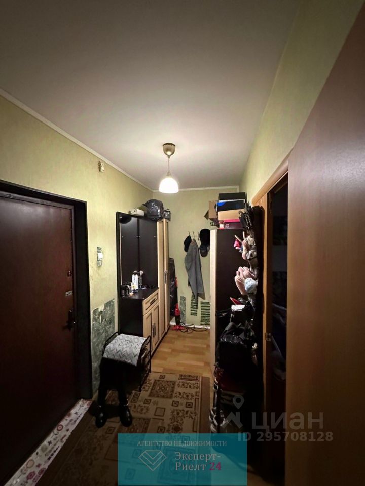 Продажа 1-комн квартиры на вторичном рынке Дмитров, улица Космонавтов, 54