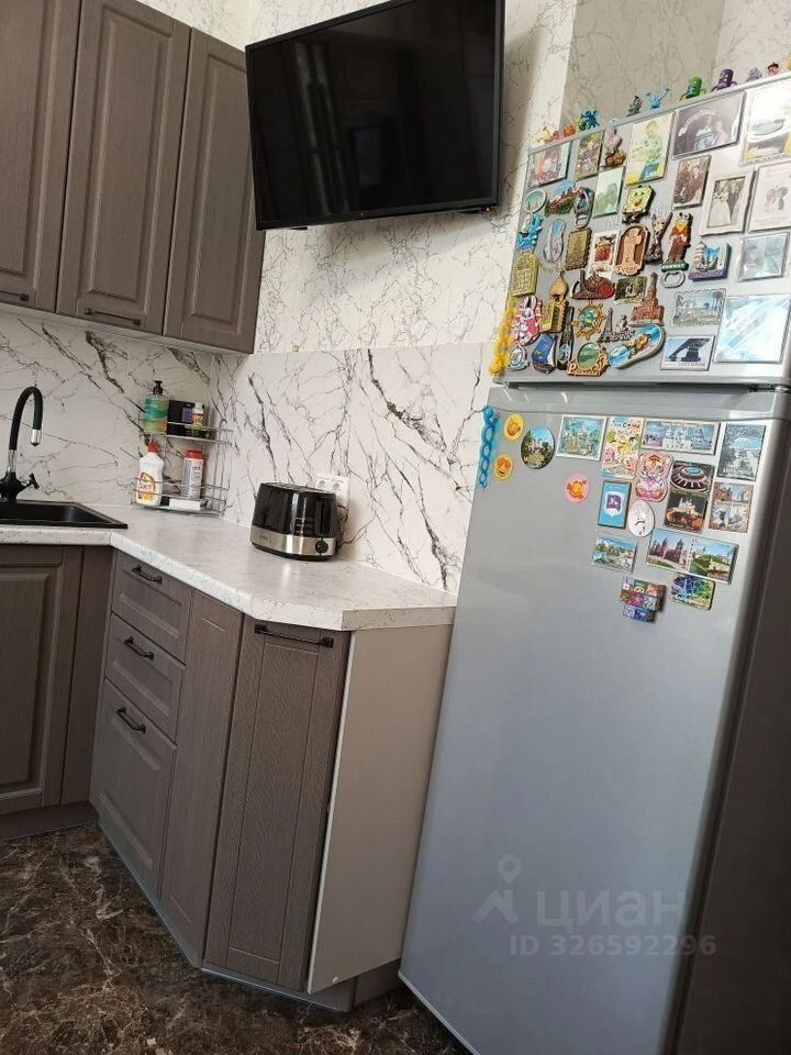 Продажа 1-комн квартиры на вторичном рынке пос. Шушары, Школьная улица, 17