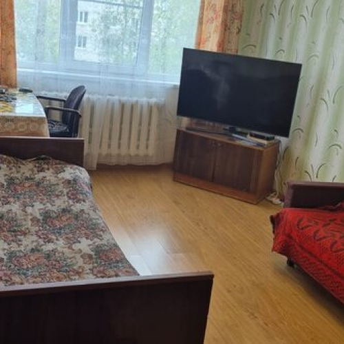 3-комн квартира Мичуринское, Озёрный переулок,  д. 7