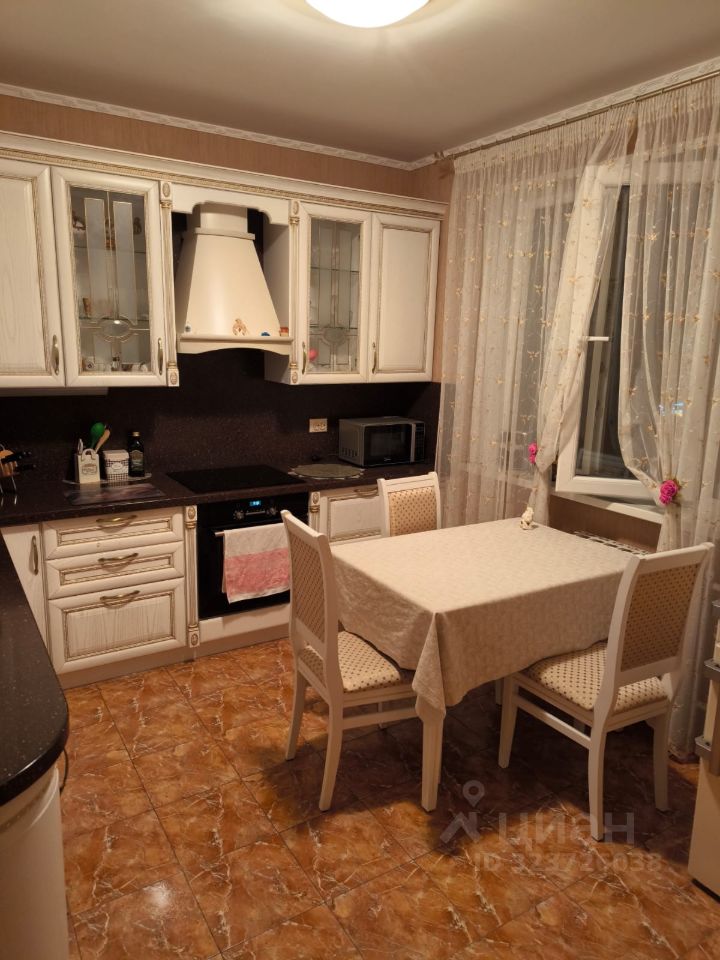 Аренда 3-комн квартиры на вторичном рынке Мичуринский проспект, 27К4