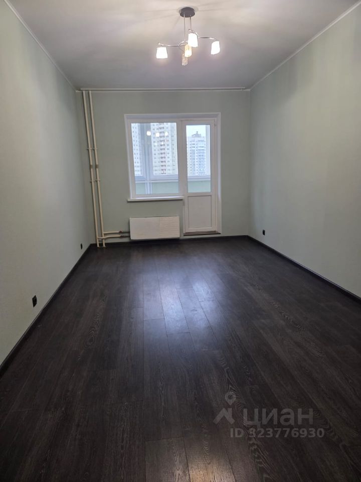 Продажа 2-комн квартиры на вторичном рынке проспект Героев, 26к2