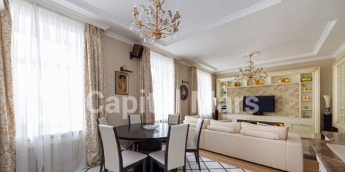 4-комн квартира Пушкарёв переулок,  д. 11