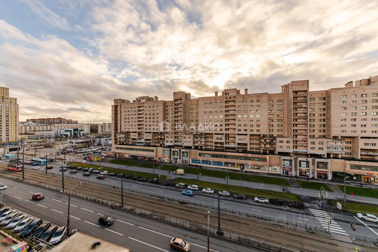 Продажа 3-комн квартиры на вторичном рынке проспект Просвещения, 84К1