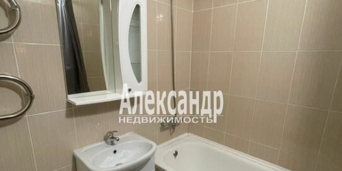 1-комн квартира улица Адмирала Трибуца,  д. 7