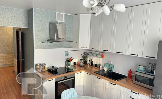 Продажа 1-комн квартиры на вторичном рынке Железнодорожный, пр-кт Героев,  д. 2