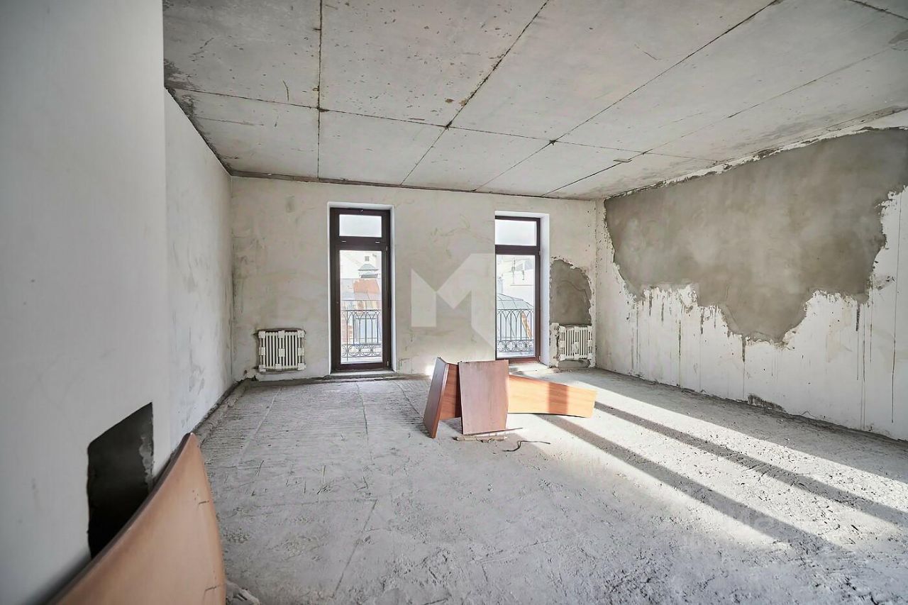 Продажа 5-комн квартиры на вторичном рынке Нащокинский переулок, 8