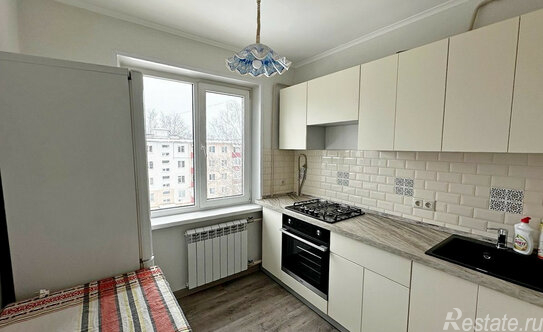 Продажа 2-комн квартиры на вторичном рынке Молоди с, Молодежная ул,  д. 10А