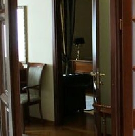 Продажа 4-комн квартиры на вторичном рынке переулок Большой Головин,  д. 2