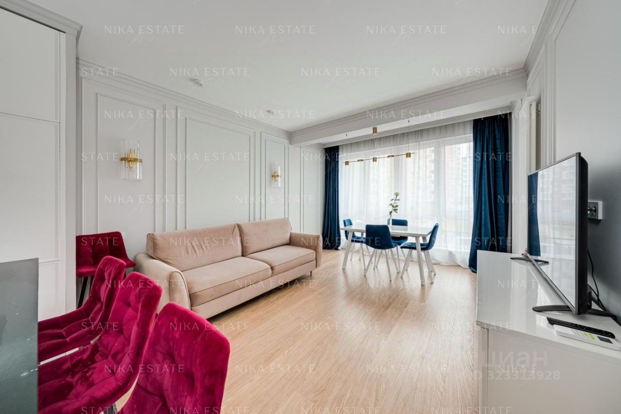 Продажа 3-комн квартиры на вторичном рынке улица Лобачевского, 118С1