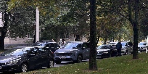 2-комн квартира улица Белы Куна, 19К1