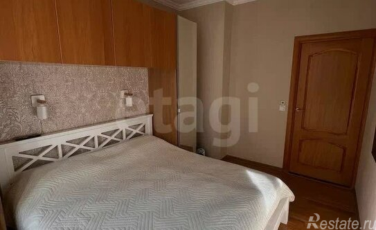 Продажа 2-комн квартиры на вторичном рынке Главная улица,  д. 35