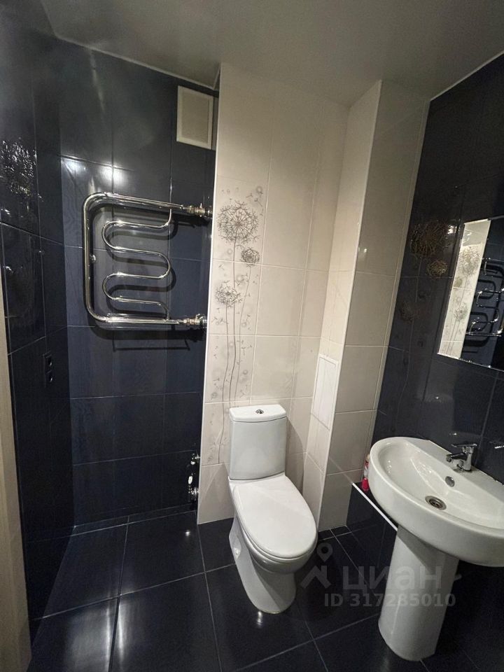 Продажа 2-комн квартиры на вторичном рынке Мурино, улица Шувалова, 16/9