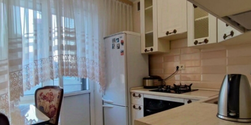 3-комн квартира Малахитовая улица,  д. 1