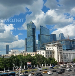 Продажа 4-комн квартиры на вторичном рынке Кутузовский пр-кт,  д. 43