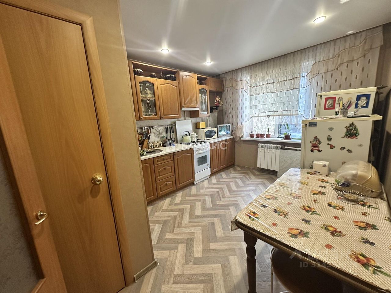 Продажа 3-комн квартиры на вторичном рынке 6-й мкр,  д. 20А