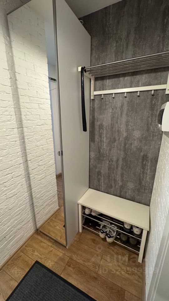 Продажа 1-комн квартиры на вторичном рынке Заневский проспект, 42